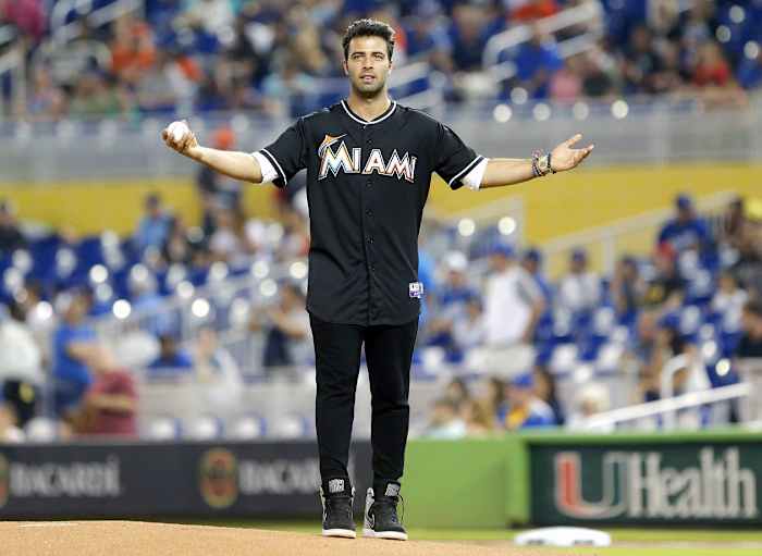 jencarlos-canela.jpg